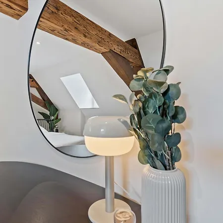 Elegant Clausen With King Bed & Wifi ルクセンブルク