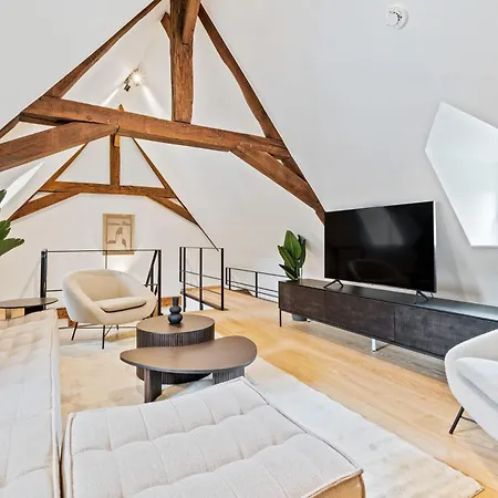 Apartment Elegant Clausen With King Bed & Wifi