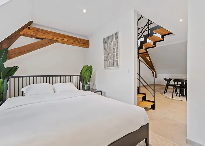 Elegant Clausen With King Bed & Wifi Luxemburg