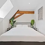 Appartement Elegant Clausen With King Bed & Wifi *