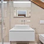 Elegant Clausen With King Bed & Wifi Appartement *